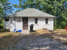 Load image into Gallery viewer, Cottage #4