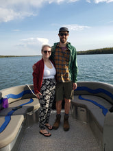 Load image into Gallery viewer, 18' Pontoon Boat Rental

