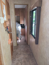 Load image into Gallery viewer, Trailer on Site #97
