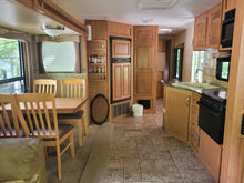 Load image into Gallery viewer, Trailer on Site #97
